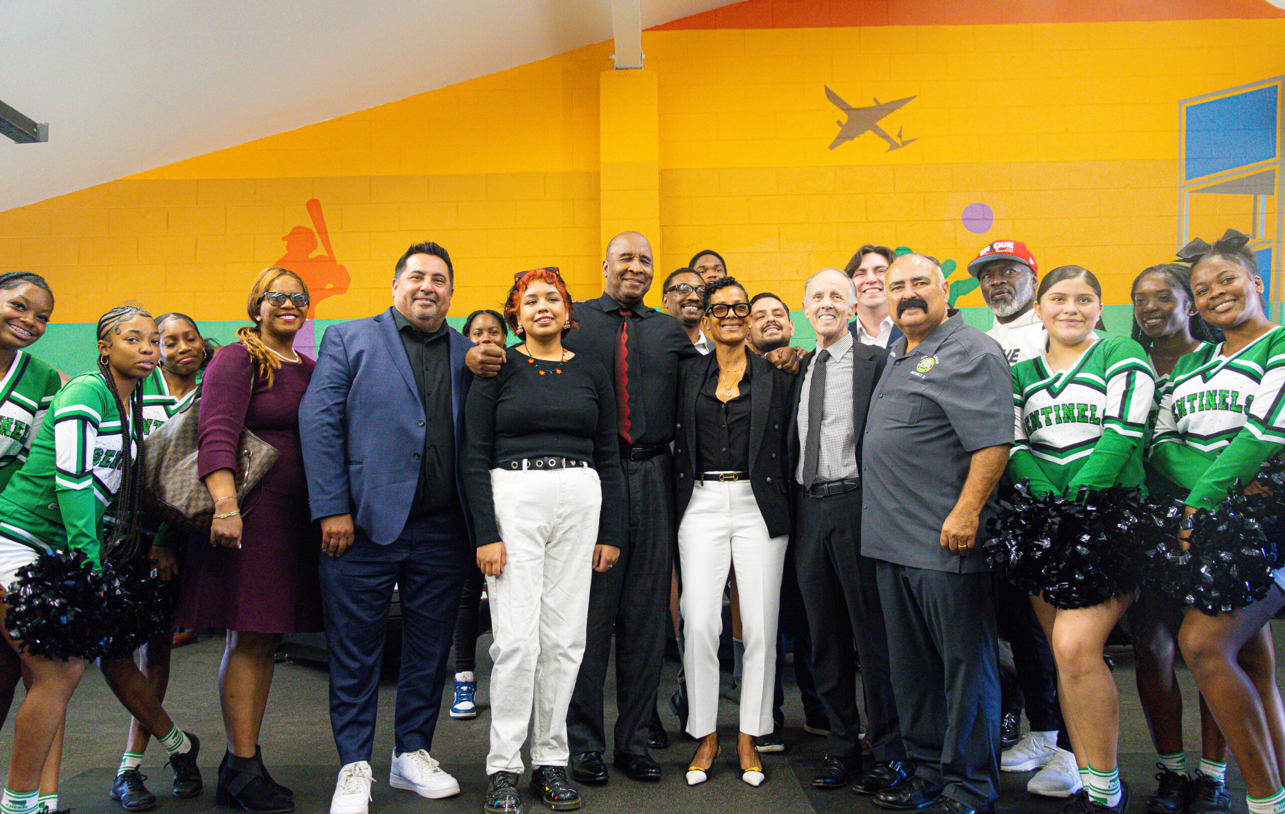 Community Champions: Inglewood opens renovated weight room for high school students Community Champions: Inglewood opens renovated weight room for high school students